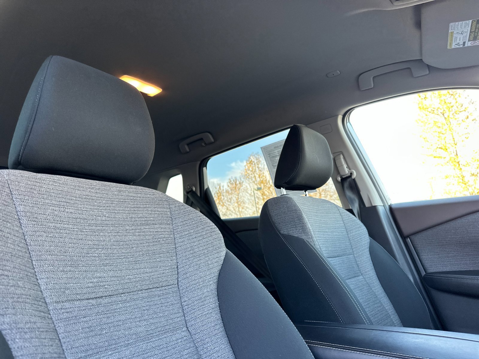 Used 2023 Nissan Rogue SV image 17