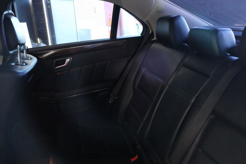 Used 2013 Mercedes-Benz E 350 4MATIC Sedan image 25