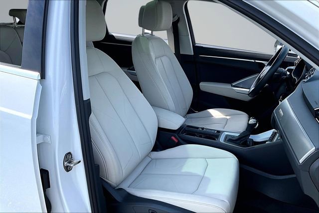 Used 2023 Audi Q3 2.0T Premium image 29