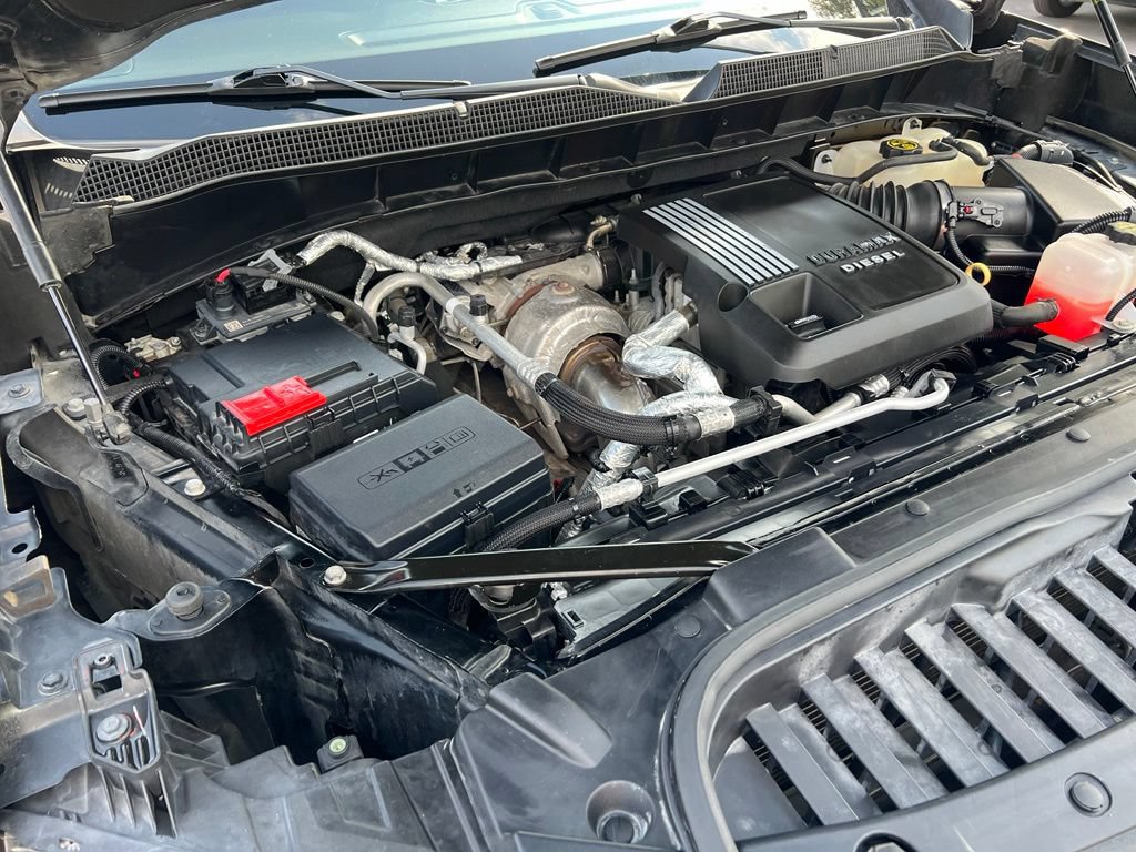 Used 2020 Chevrolet Silverado 1500 LTZ w/ LTZ Premium Package AWD/4WD image 46