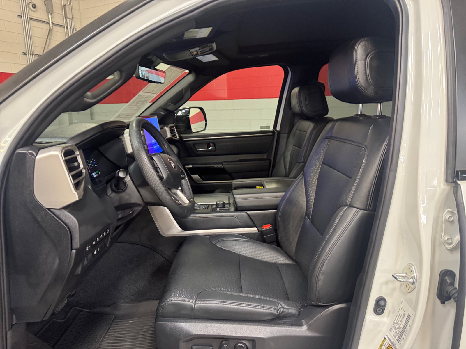 Certified 2025 Toyota Sequoia Limited w/ Tow Technology Package AWD/4WD image 14