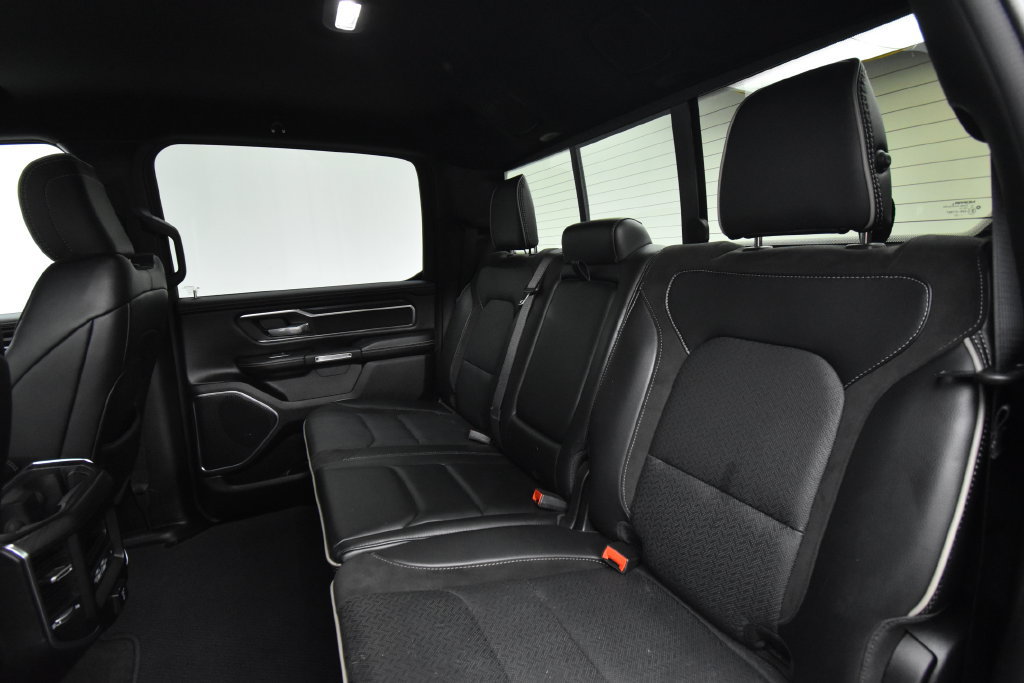 Used 2024 RAM 1500 Laramie AWD/4WD image 18