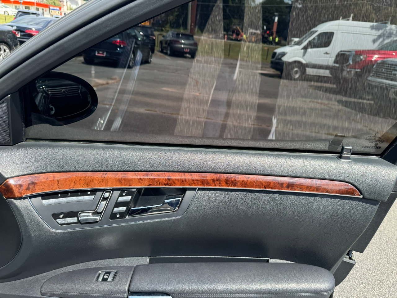 Used 2007 Mercedes-Benz S 550 4MATIC image 30