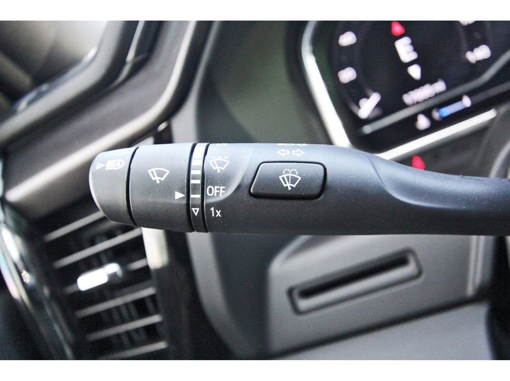 Used 2025 GMC Sierra 2500 AT4 image 13
