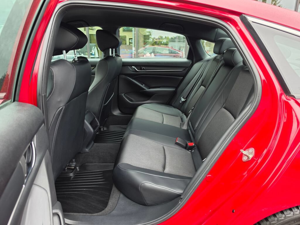Certified 2018 Honda Accord Sport image 16