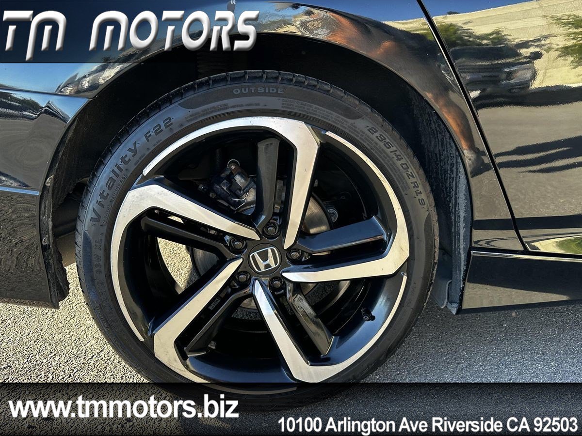 Used 2018 Honda Accord Sport image 10