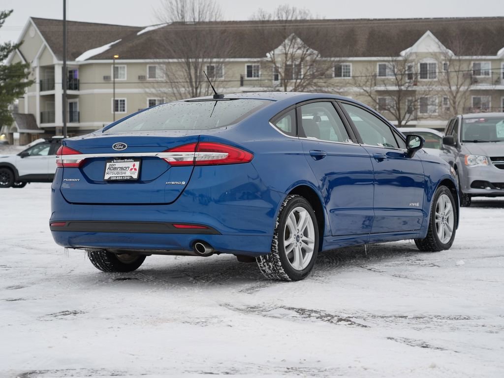 Used 2018 Ford Fusion S image 3