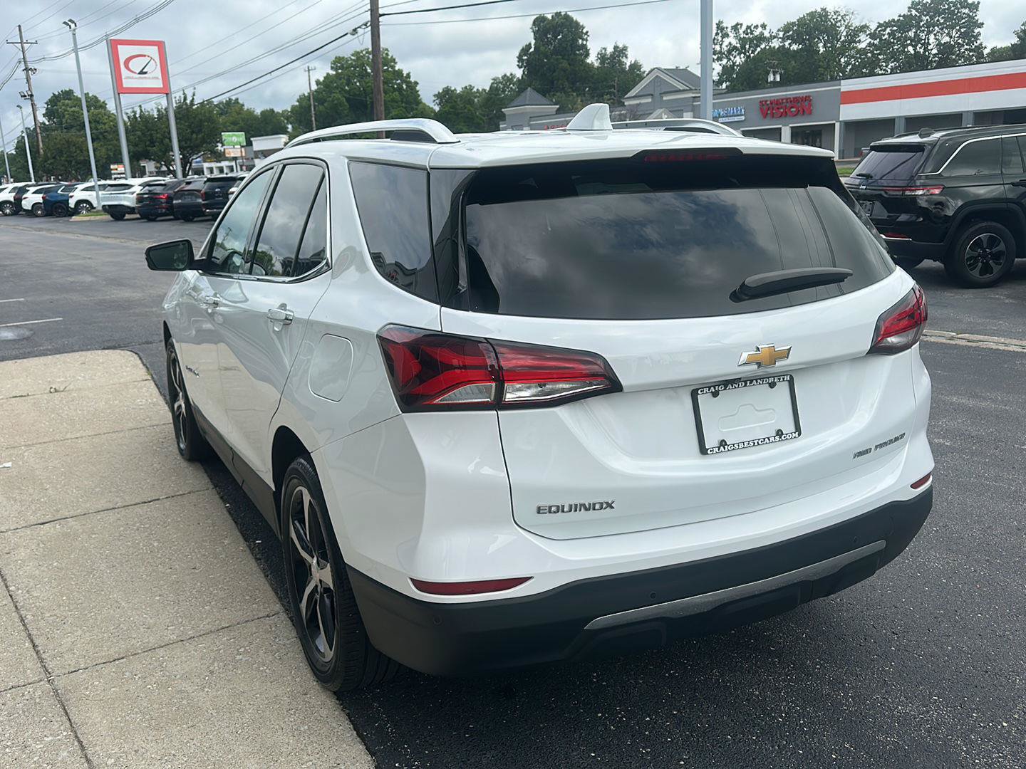 Used 2022 Chevrolet Equinox Premier AWD/4WD image 5