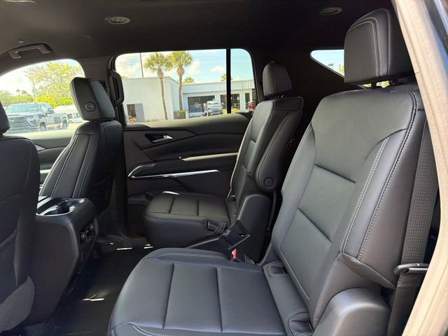 New 2026 Chevrolet Traverse LT w/ Midnight/Sport Edition FWD image 23