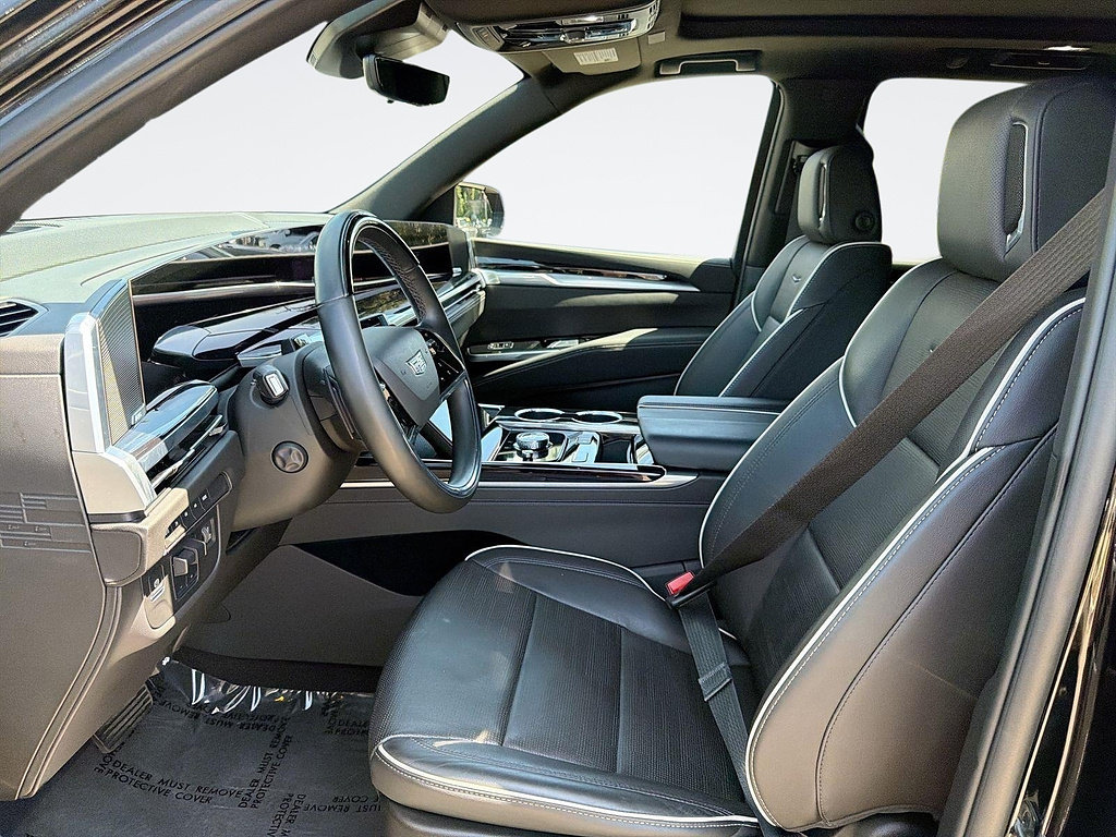 Used 2025 Cadillac Escalade ESV Sport AWD/4WD image 22