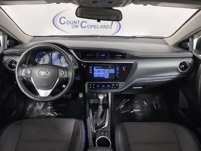 Certified 2018 Toyota Corolla SE w/ SE Premium Package FWD image 12