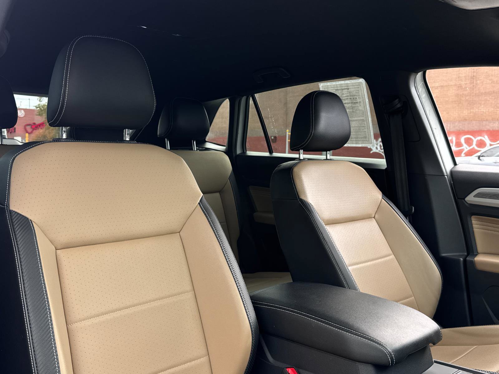 Used 2021 Volkswagen Atlas Cross Sport SE image 28