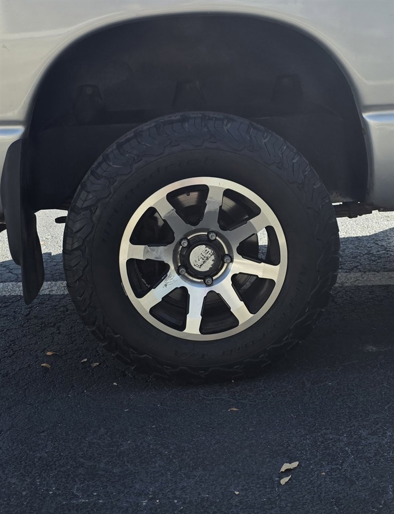 Used 2005 Dodge Ram 1500 Truck SLT w/ Quad Cab Big Horn Value Group AWD/4WD image 32