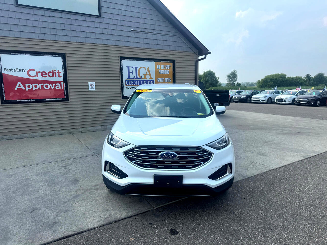 Used 2022 Ford Edge SEL image 2