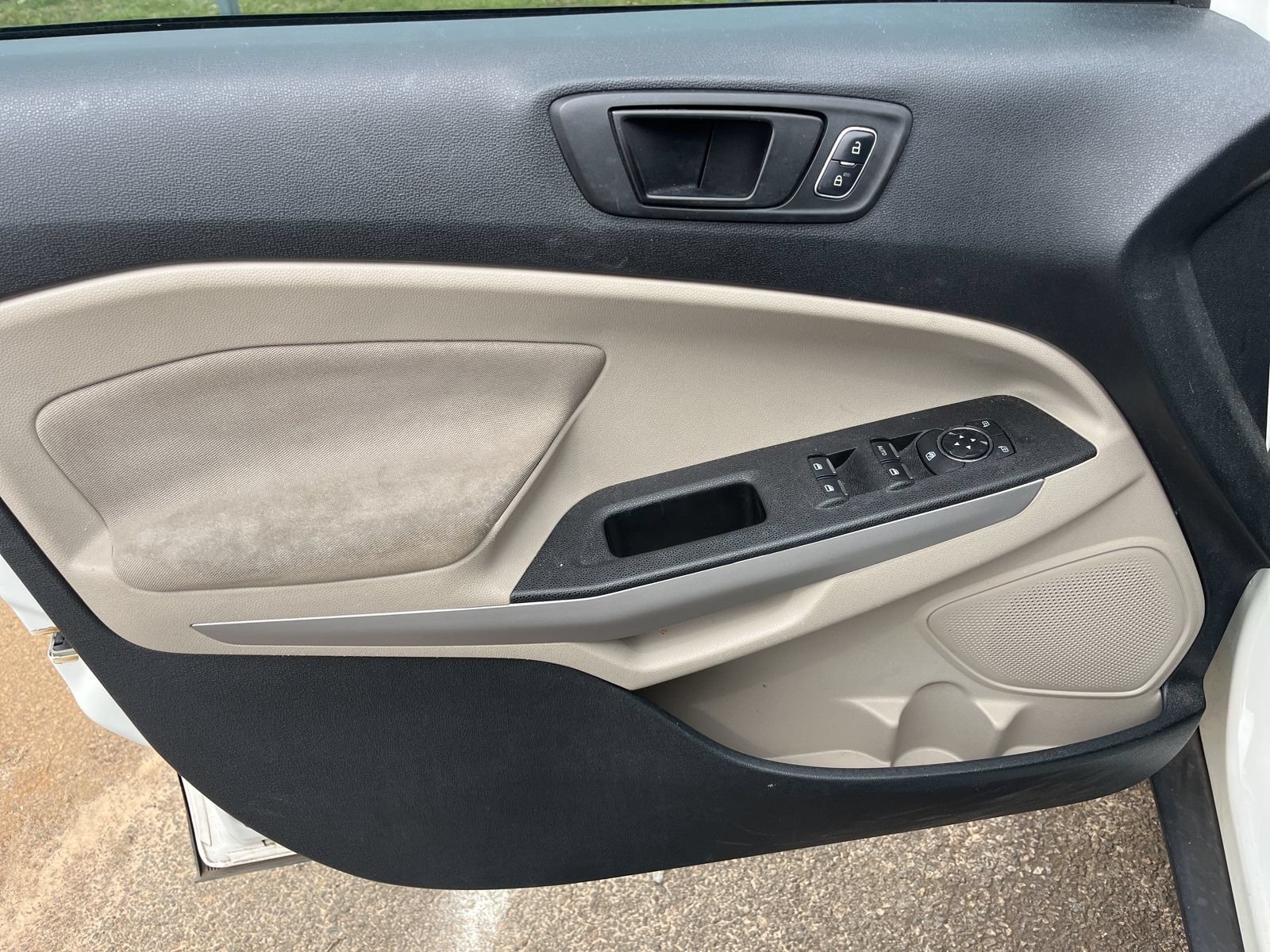 Used 2018 Ford EcoSport S FWD image 11