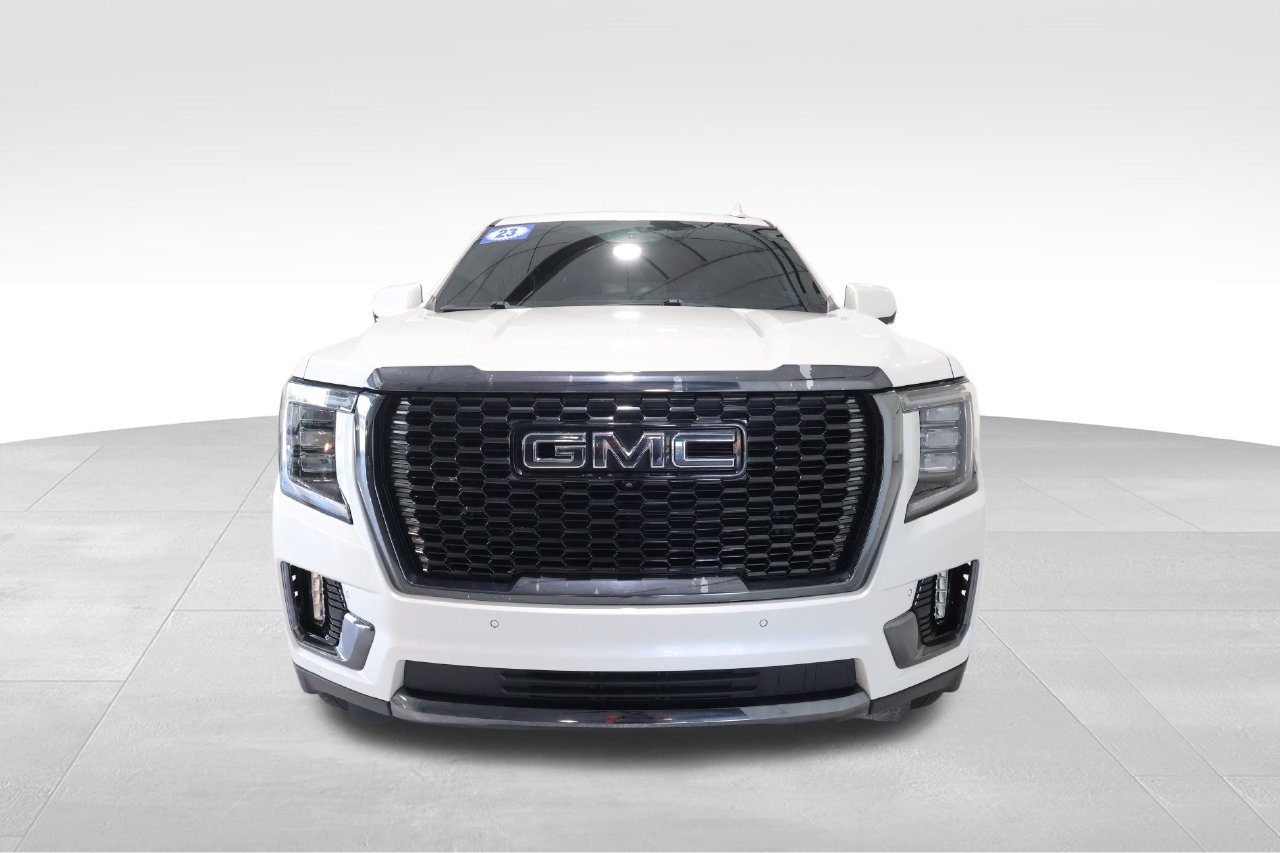Used 2023 GMC Yukon XL Denali Ultimate AWD/4WD image 7