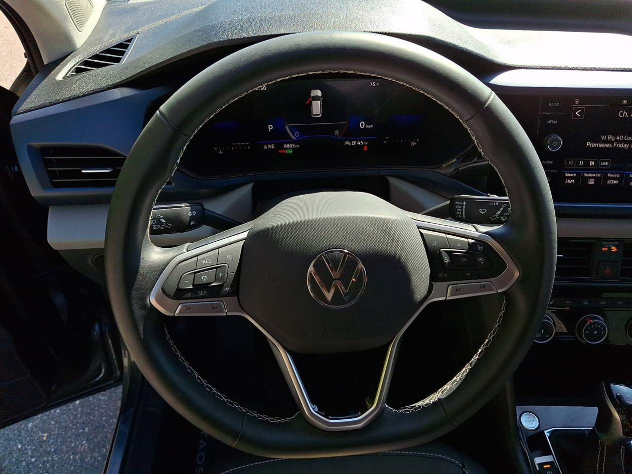 Certified 2023 Volkswagen Taos SE FWD image 18
