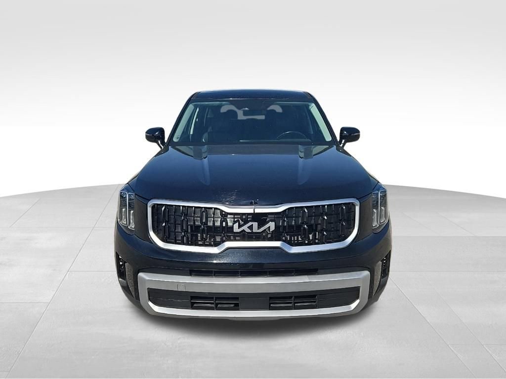 Used 2023 Kia Telluride LX image 8