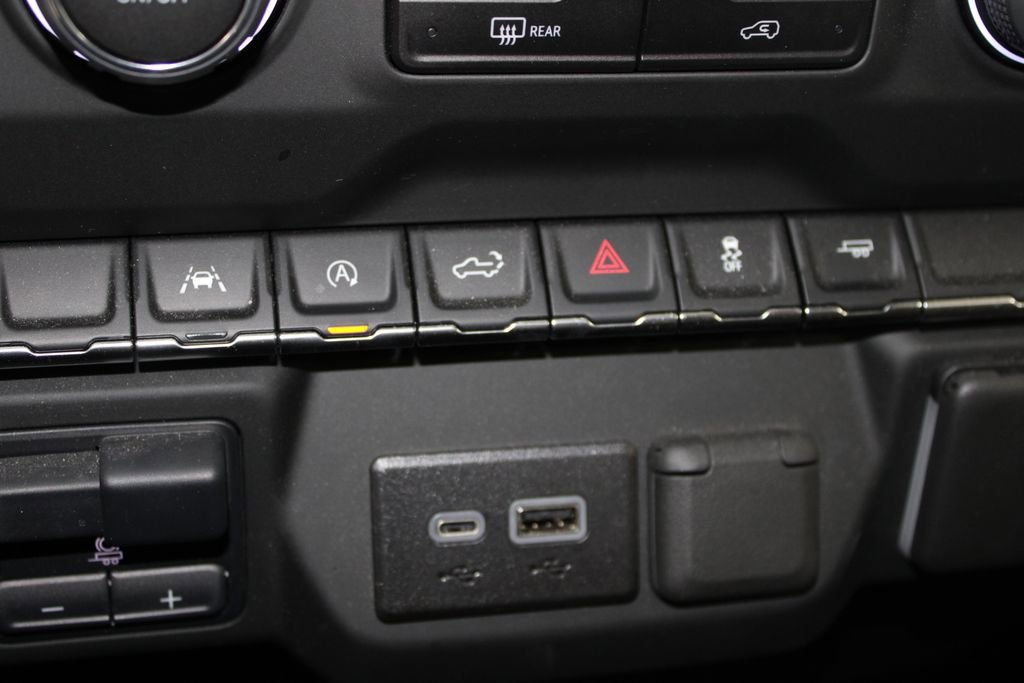 Used 2024 Chevrolet Silverado 1500 Custom image 44