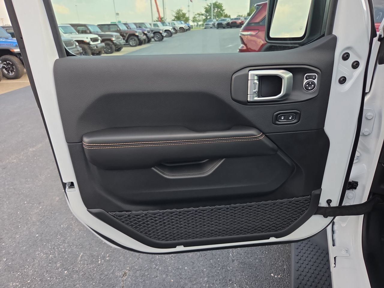New 2027 Jeep Wrangler Unlimited Sahara AWD/4WD image 3