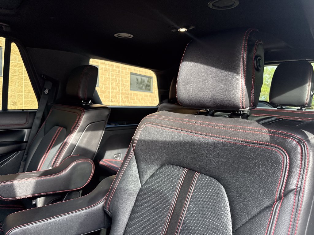 Used 2020 Ford Expedition Limited w/ Equipment Group 303A AWD/4WD image 23