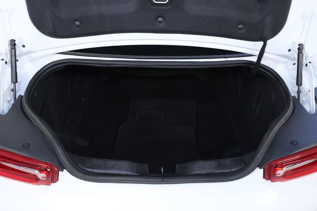 Used 2023 Chevrolet Camaro LT image 15