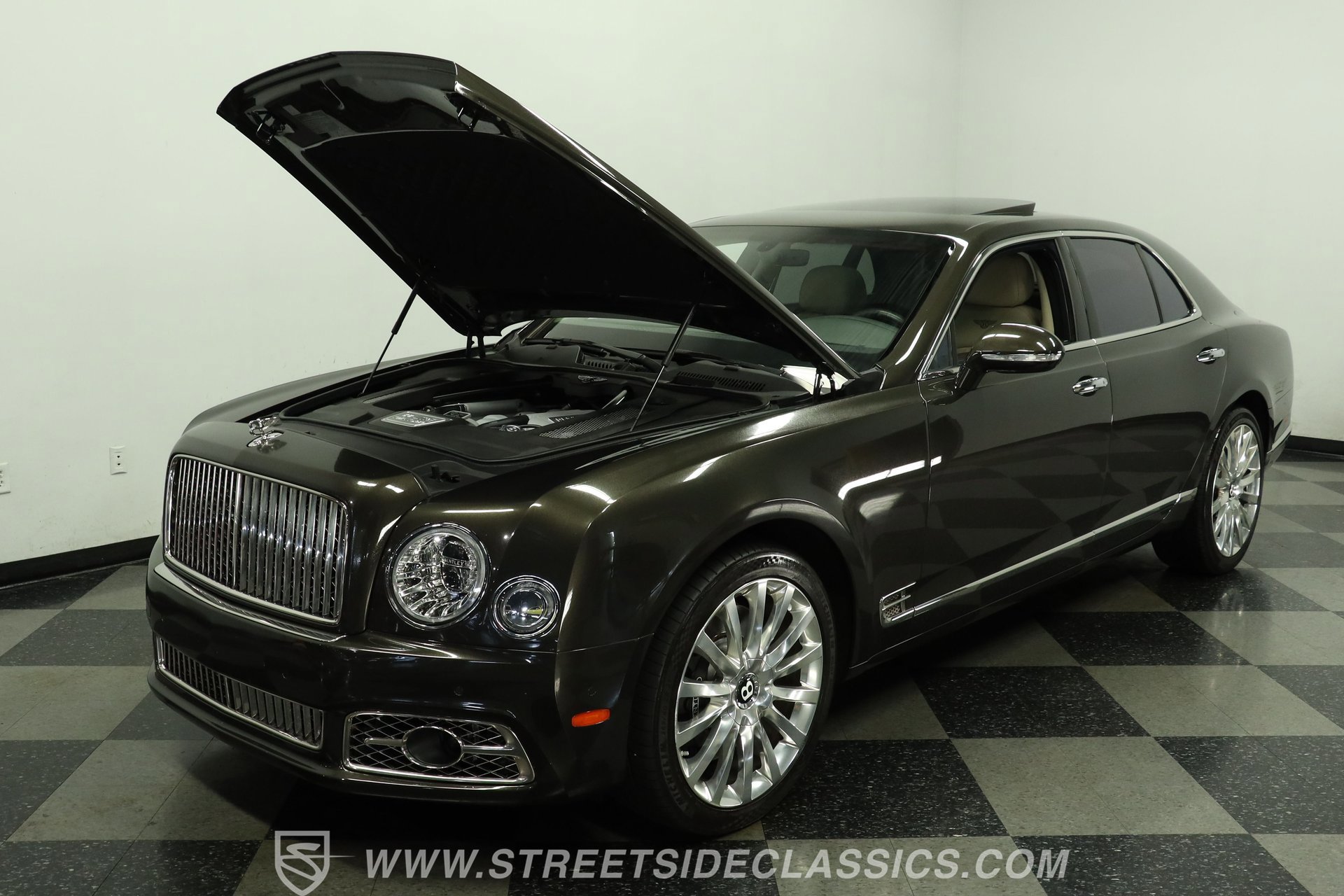 Used 2020 Bentley Mulsanne RWD image 30