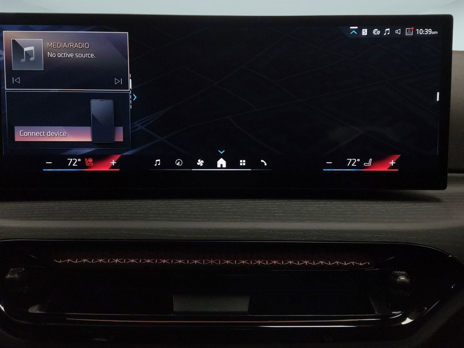 New 2026 BMW 330i xDrive Sedan w/ M Sport Package image 19