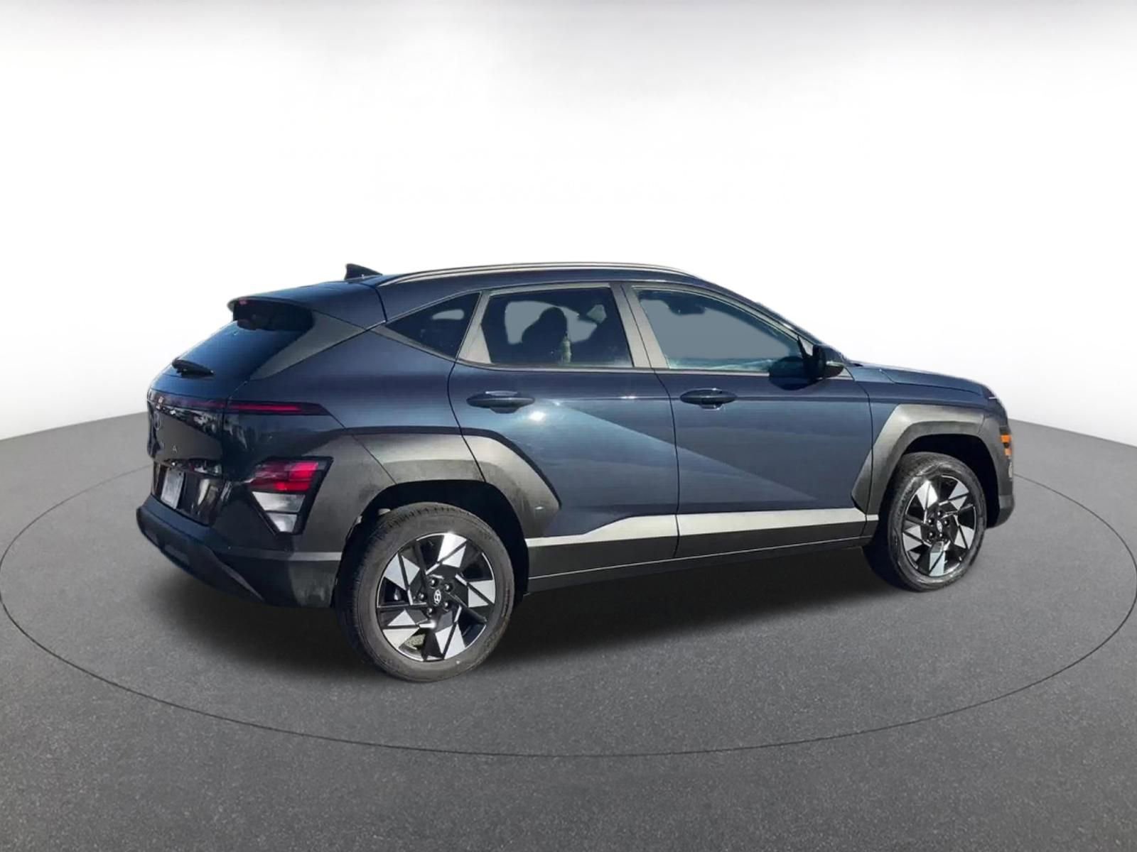 Used 2025 Hyundai Kona SEL image 15