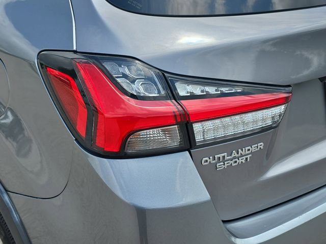 Used 2020 Mitsubishi Outlander Sport ES FWD image 34