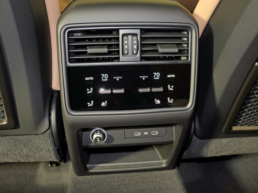 New 2026 Porsche Cayenne AWD/4WD image 35