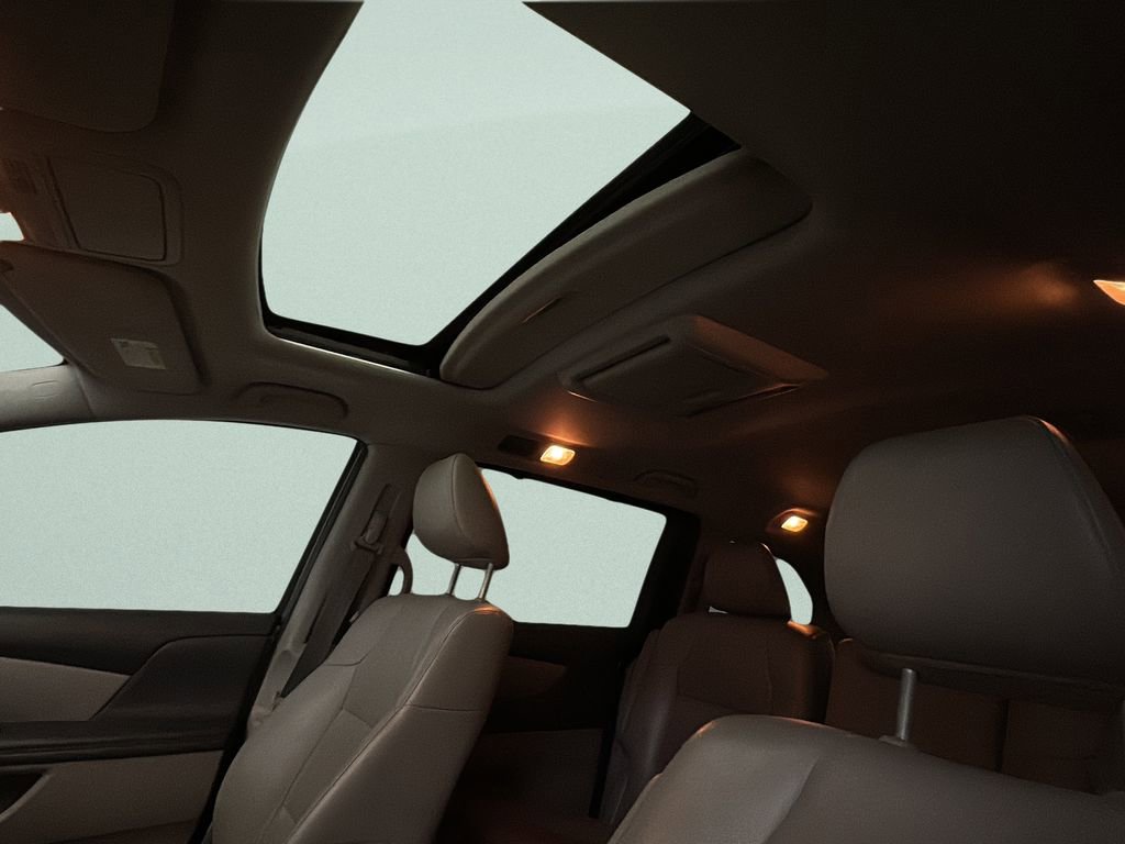 Used 2014 Honda Odyssey EX-L image 11