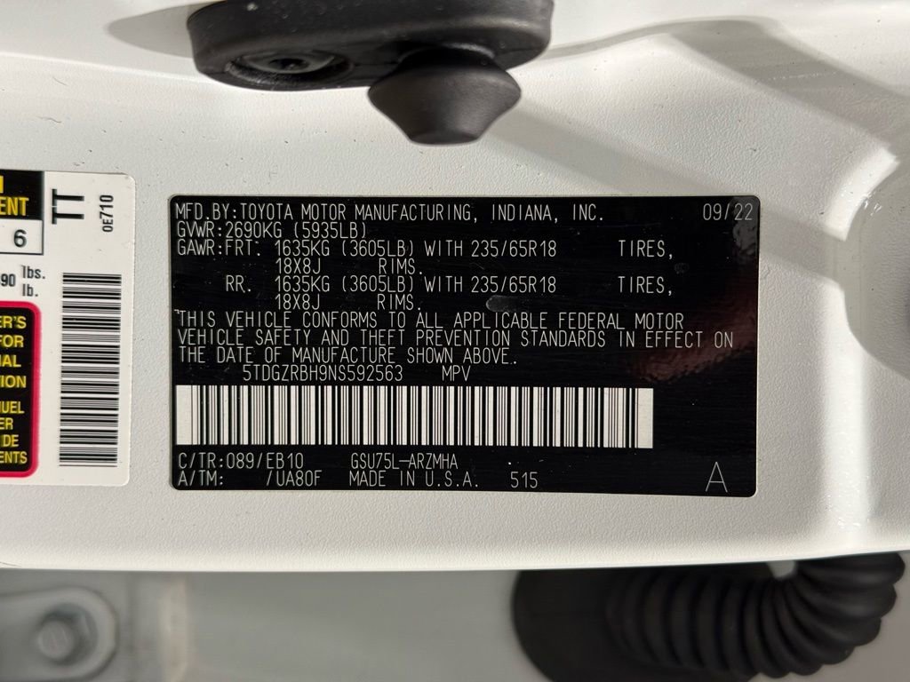 Certified 2022 Toyota Highlander XLE image 33