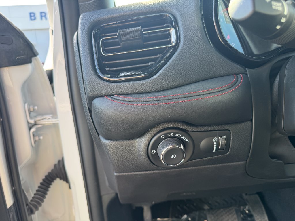 Used 2023 Dodge Durango GT AWD/4WD image 17