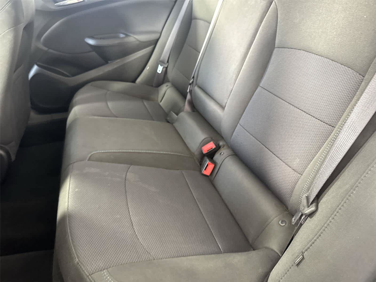 Used 2017 Chevrolet Cruze LT FWD image 15