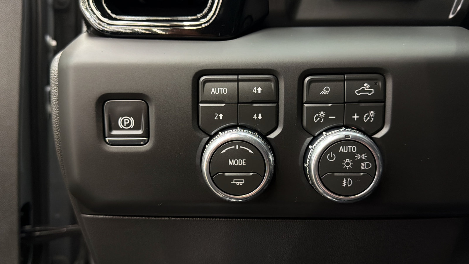 Used 2026 GMC Sierra 1500 AT4X AWD/4WD image 31