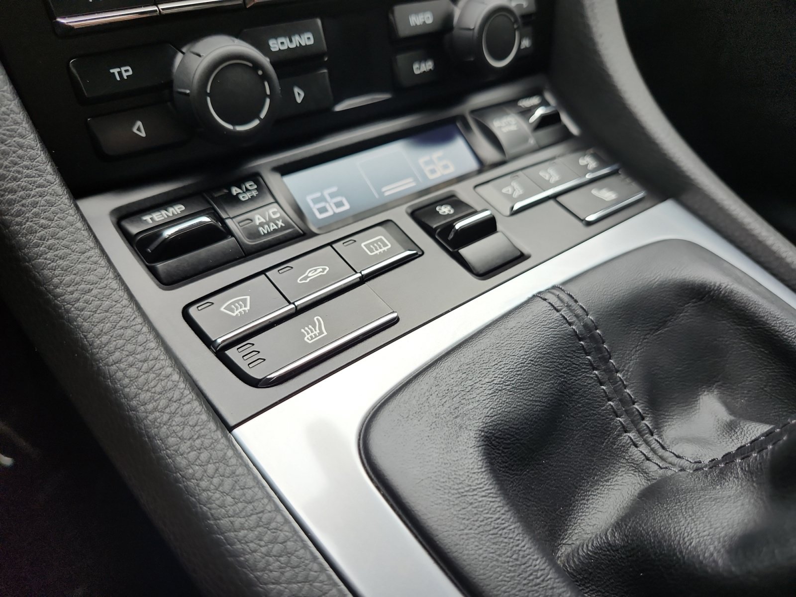 Used 2014 Porsche Boxster S RWD image 19