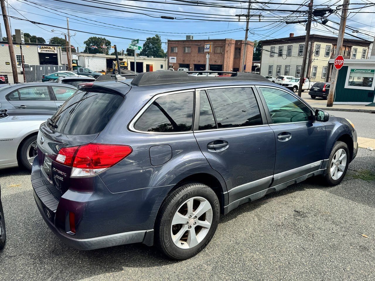 Used 2014 Subaru Outback 2.5i Premium AWD/4WD image 10