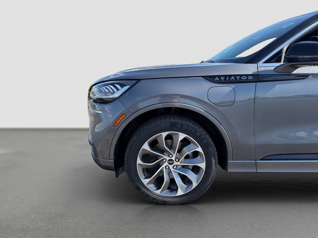 Used 2021 Lincoln Aviator Grand Touring w/ Elements Package Plus AWD/4WD image 22
