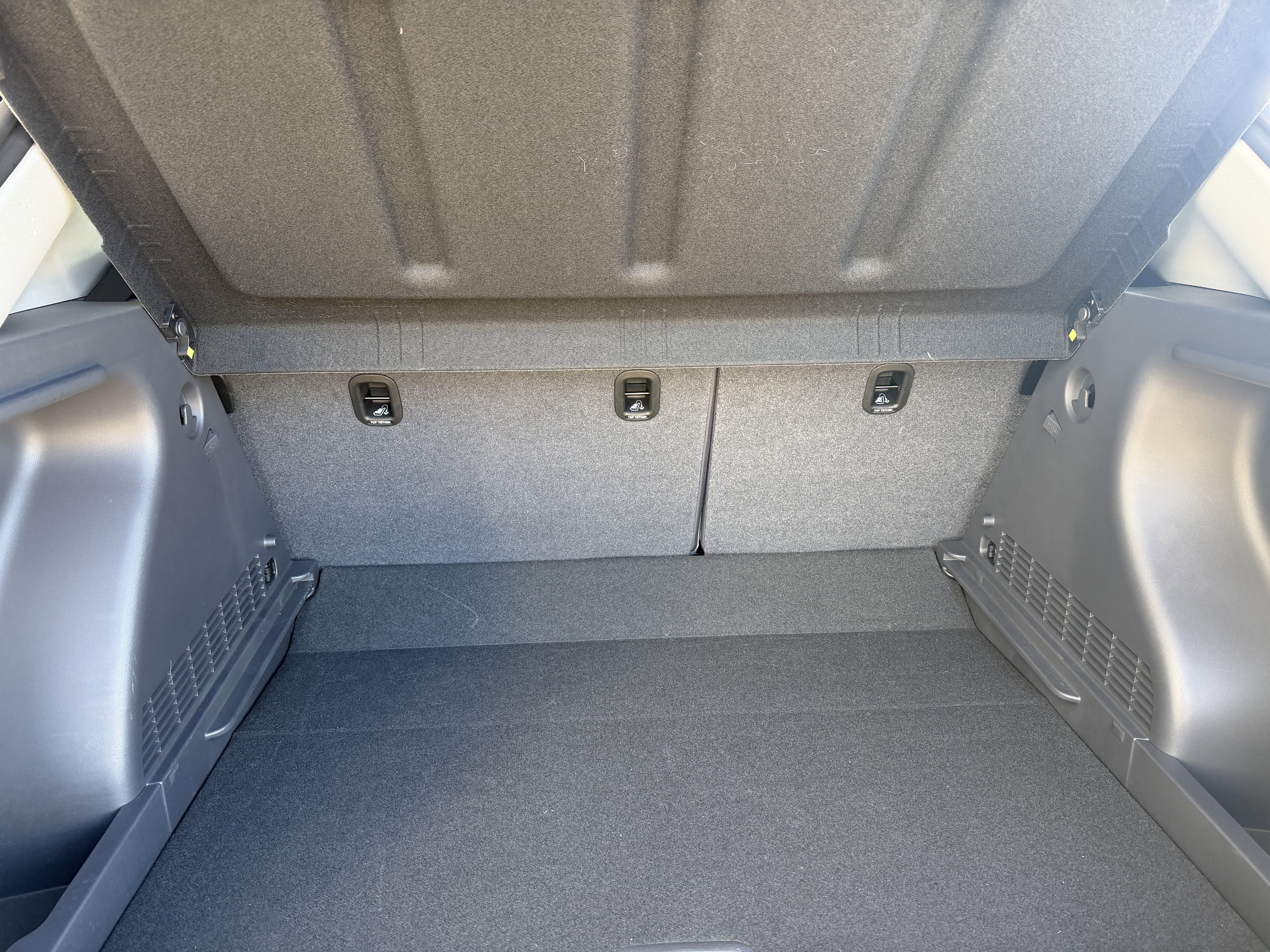 Certified 2025 Hyundai Kona SEL image 9