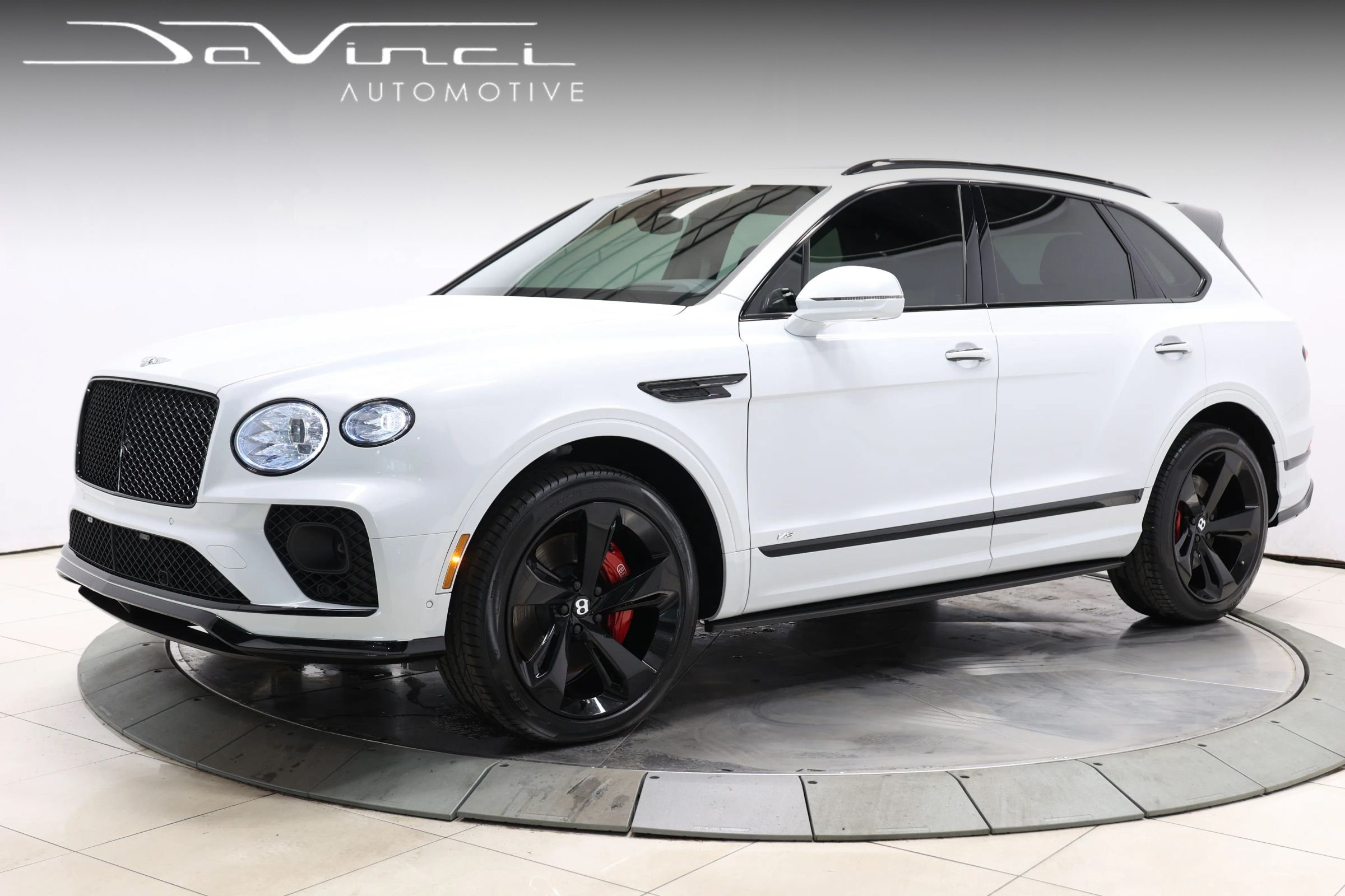 Used 2021 Bentley Bentayga w/ First Edition Specification AWD/4WD image 1