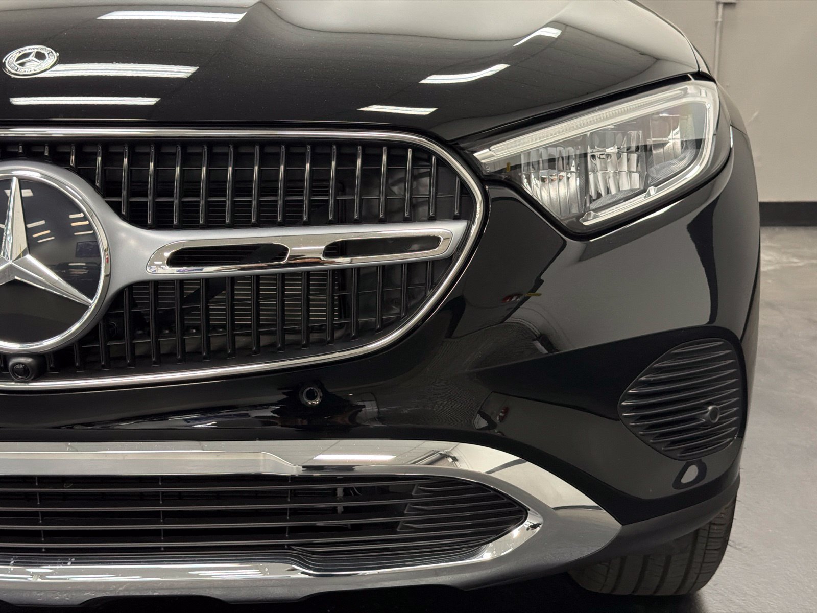 Certified 2025 Mercedes-Benz GLC 350e 4MATIC image 7
