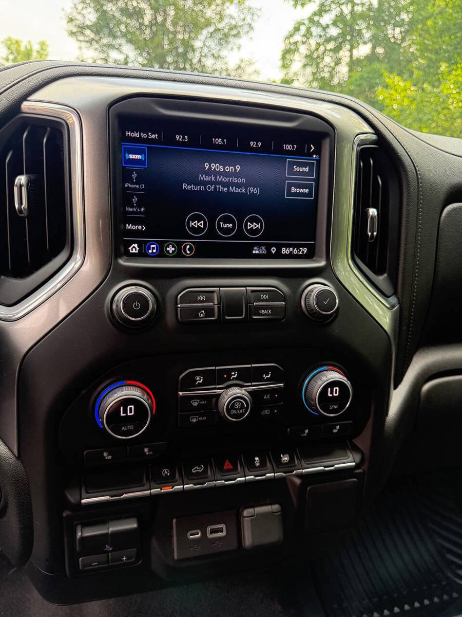 Used 2021 Chevrolet Silverado 1500 LT w/ Work Truck Package AWD/4WD image 13