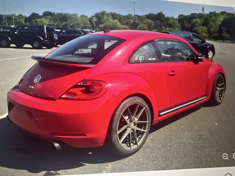 Used 2012 Volkswagen Beetle Turbo FWD image 11