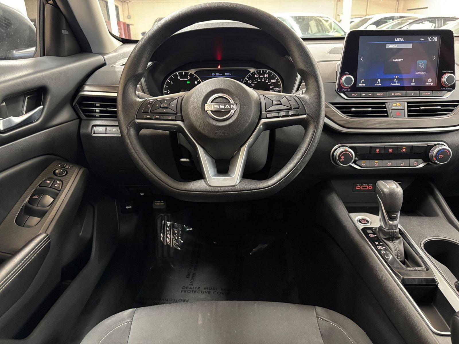 Used 2025 Nissan Altima 2.5 SV FWD image 33