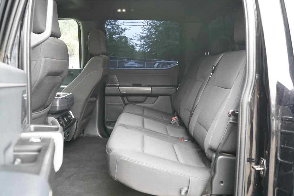 Used 2013 Ford F150 XLT w/ Mid Equipment Group AWD/4WD image 11