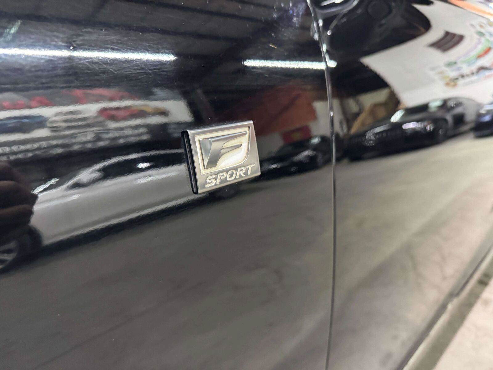 Used 2018 Lexus LS 500 F Sport w/ Accessory Package (Z2) RWD image 18