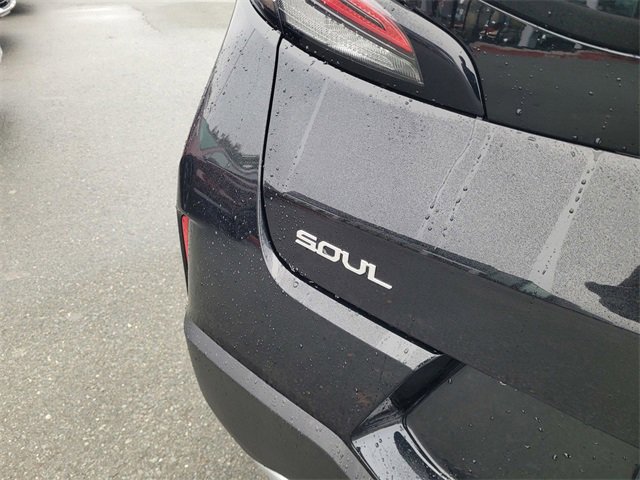 Used 2023 Kia Soul LX w/ LX Technology Package image 6
