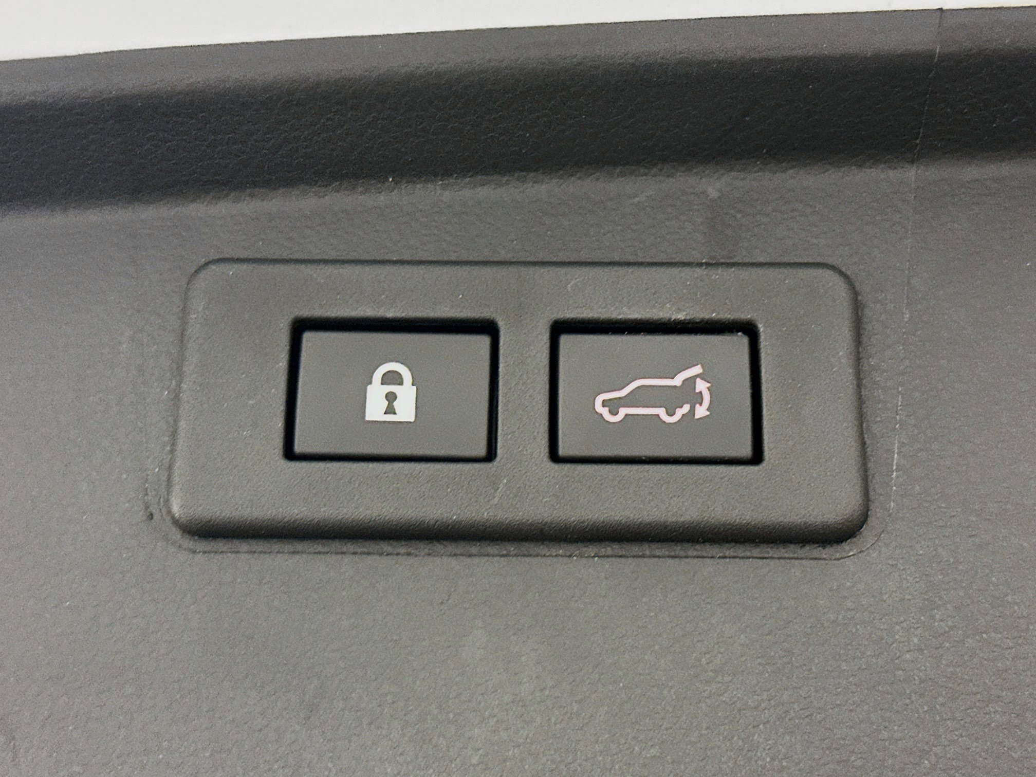 Used 2023 Subaru Outback Touring XT AWD/4WD image 32