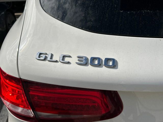 Used 2018 Mercedes-Benz GLC 300 4MATIC image 9